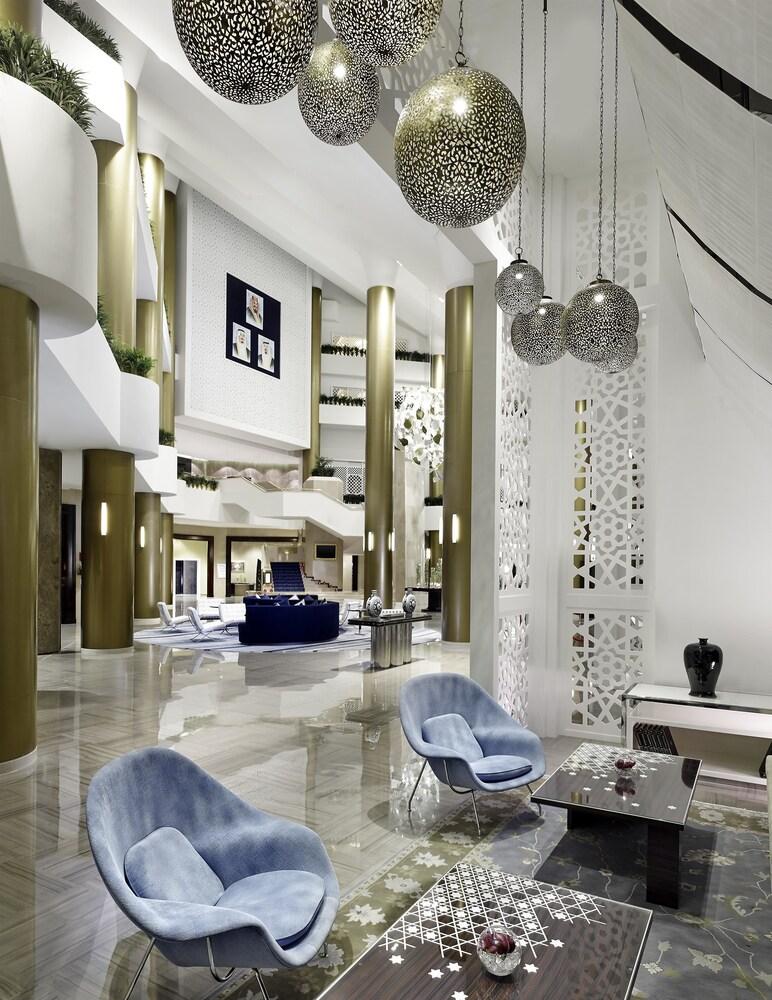 Le Meridien Al Khobar Exterior photo The lobby of the hotel