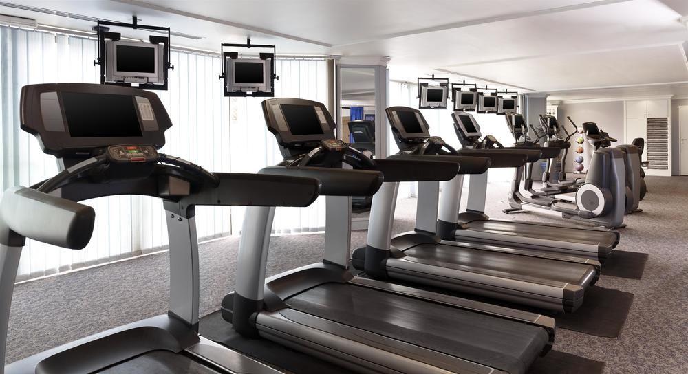 Le Meridien Al Khobar Exterior photo A row of treadmills