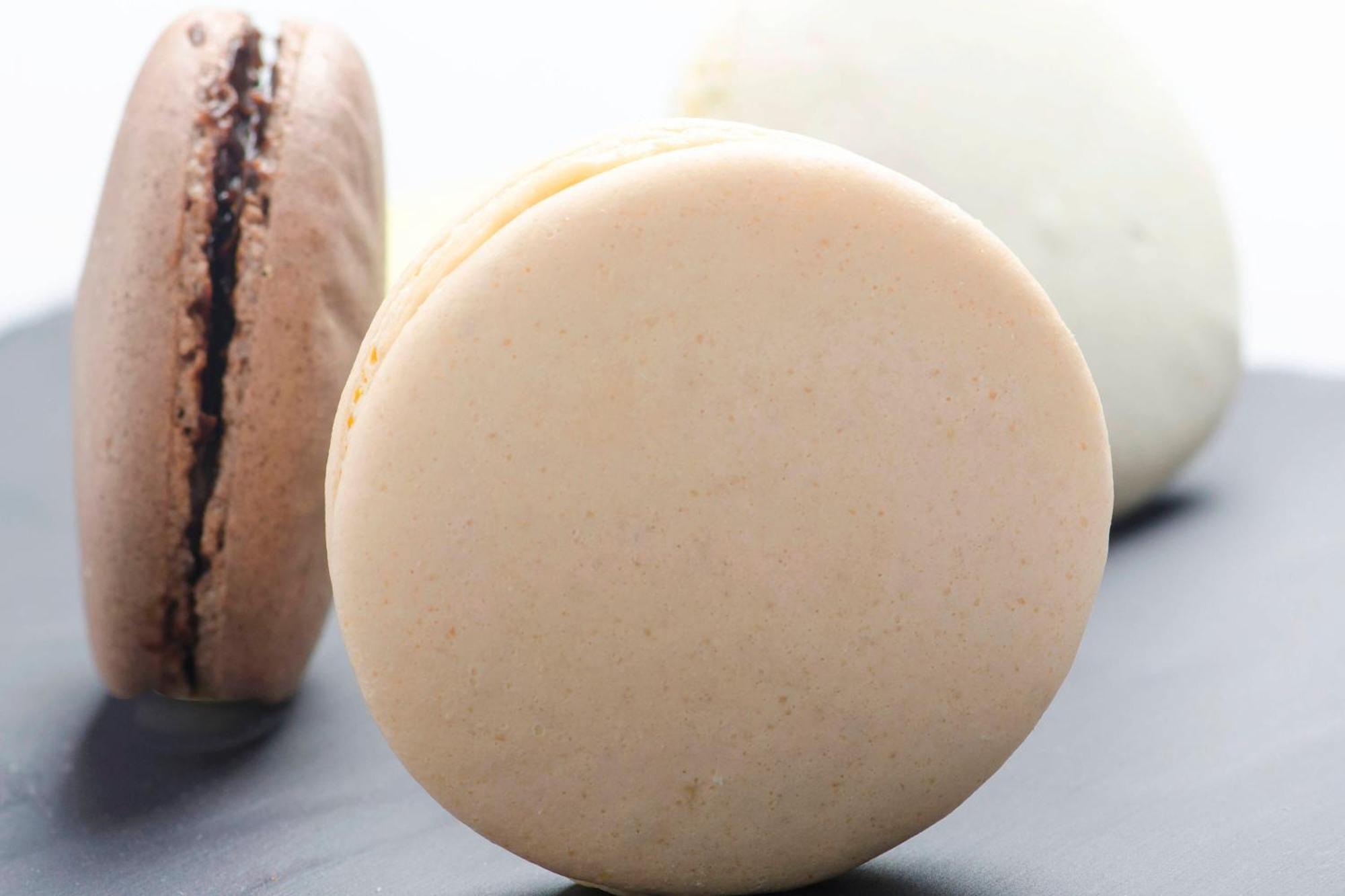 Le Meridien Al Khobar Exterior photo Macarons