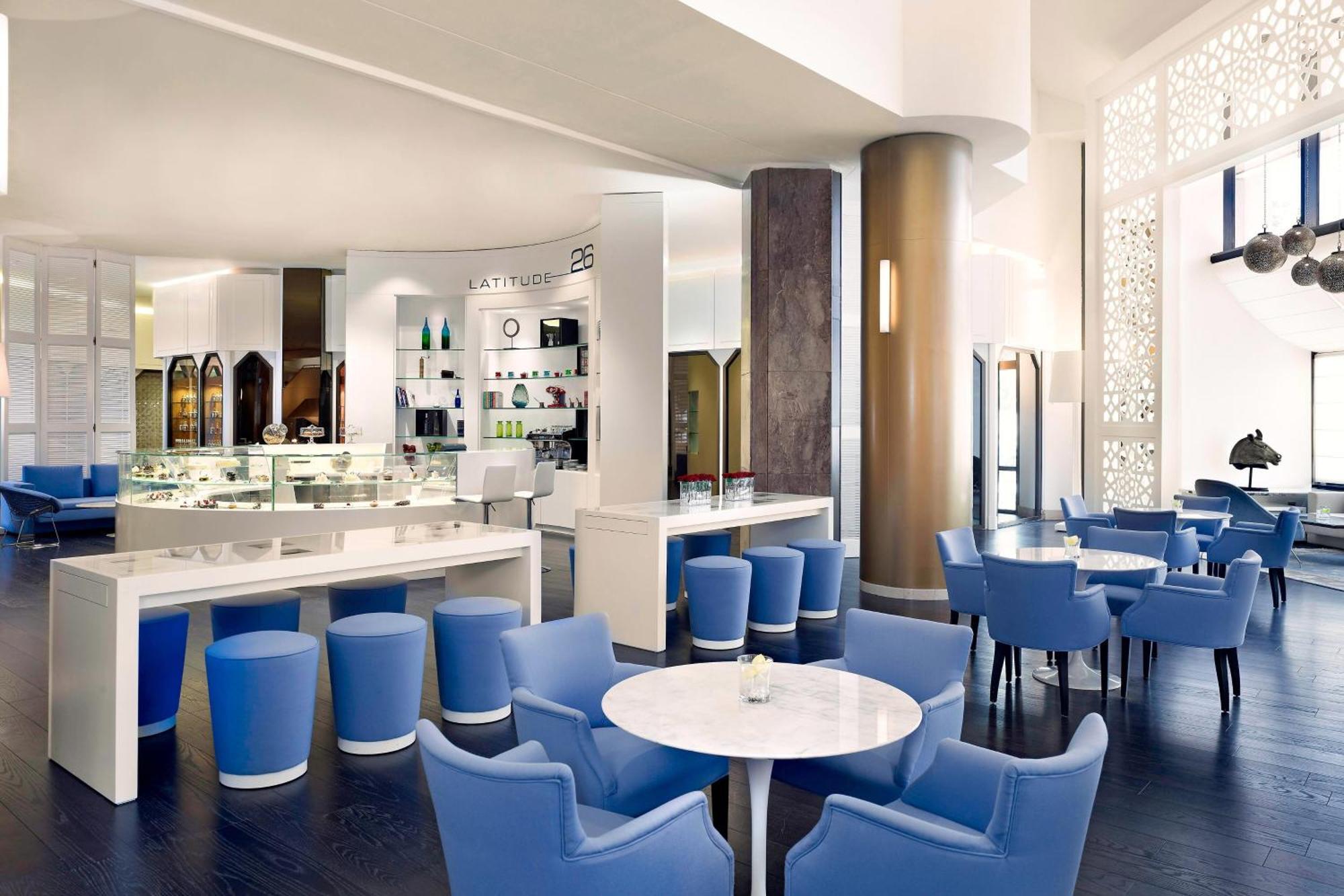 Le Meridien Al Khobar Exterior photo The lounge at the airport
