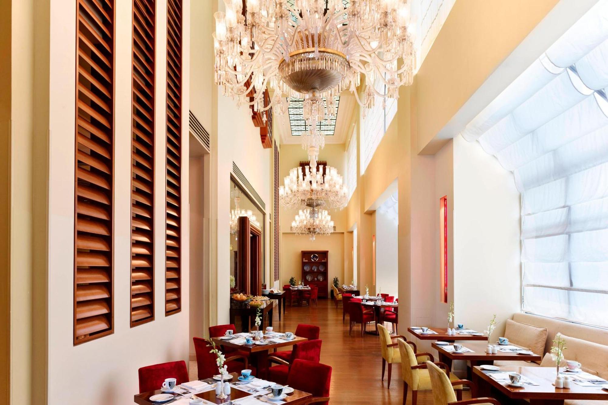 Le Meridien Al Khobar Exterior photo The restaurant