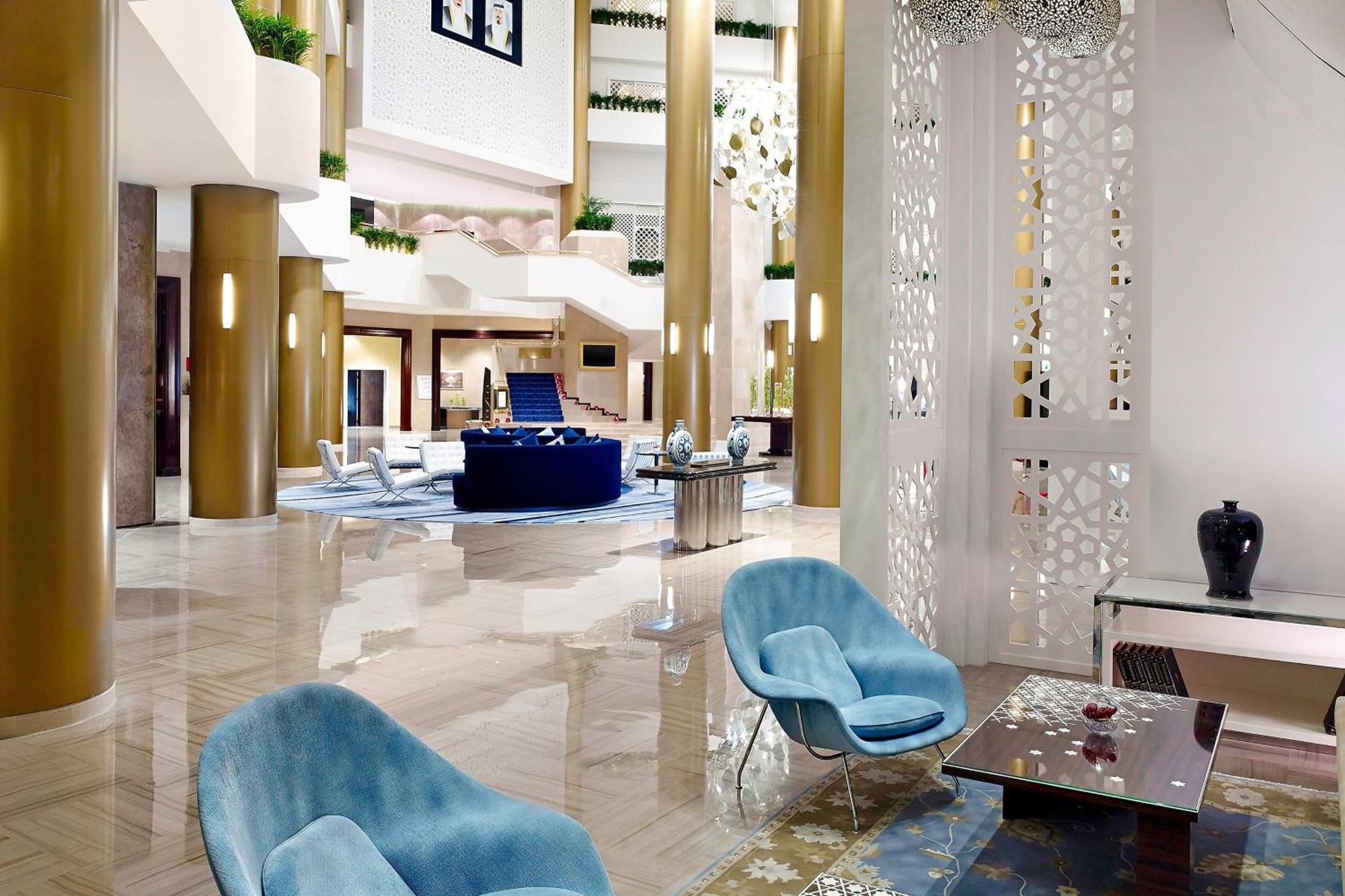 Le Meridien Al Khobar Exterior photo Lobby